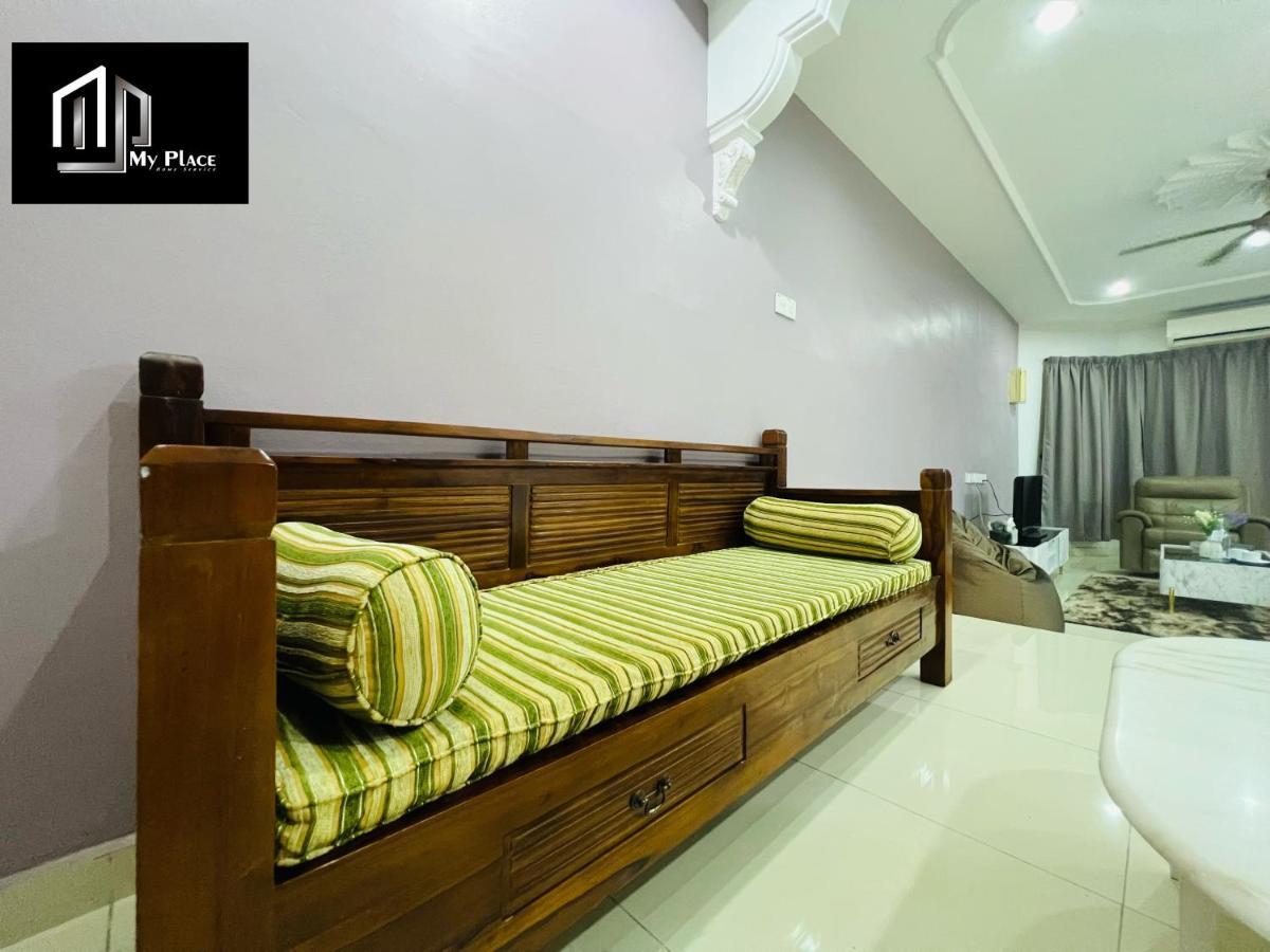 2 Storey 5Br 16Pax Semabok Taman Cheng Ho, 3 By Myplace Malacca Exterior foto