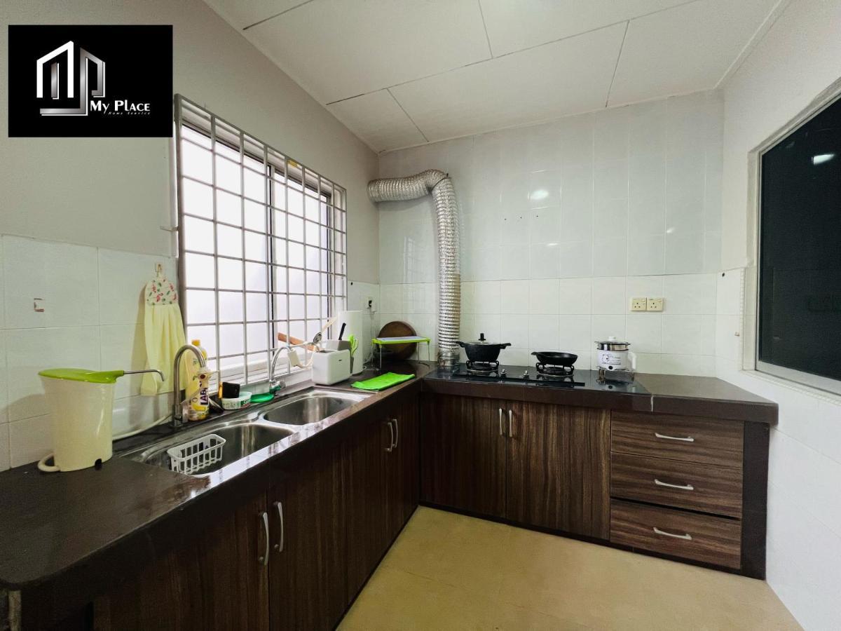 2 Storey 5Br 16Pax Semabok Taman Cheng Ho, 3 By Myplace Malacca Exterior foto